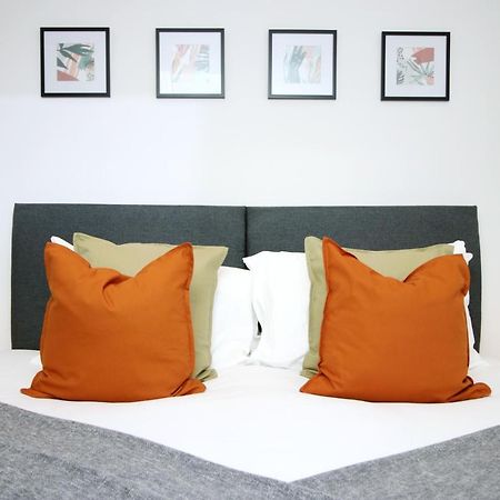 No 49 City Apartments, Perfect For Business And Leisure Stays, 10 Min Drive Into City Centre, Easy Access To Local Transport, 1Br And 2Br Available, Free Parking Cardiff Exteriör bild