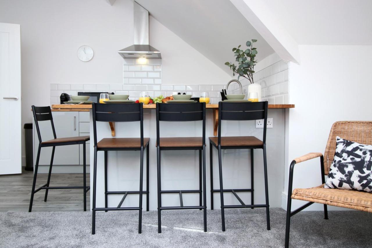 No 49 City Apartments, Perfect For Business And Leisure Stays, 10 Min Drive Into City Centre, Easy Access To Local Transport, 1Br And 2Br Available, Free Parking Cardiff Exteriör bild