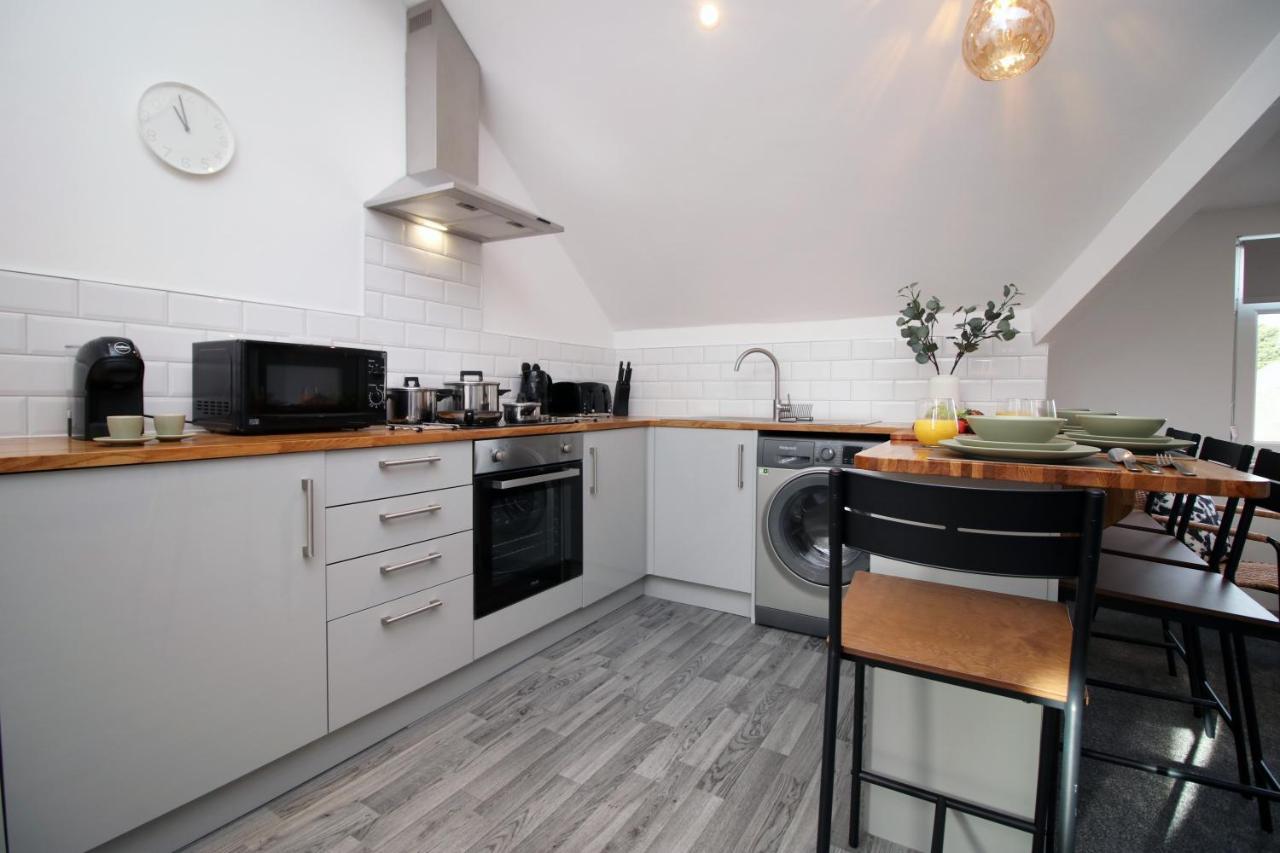 No 49 City Apartments, Perfect For Business And Leisure Stays, 10 Min Drive Into City Centre, Easy Access To Local Transport, 1Br And 2Br Available, Free Parking Cardiff Exteriör bild