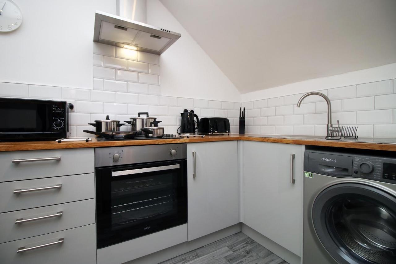 No 49 City Apartments, Perfect For Business And Leisure Stays, 10 Min Drive Into City Centre, Easy Access To Local Transport, 1Br And 2Br Available, Free Parking Cardiff Exteriör bild