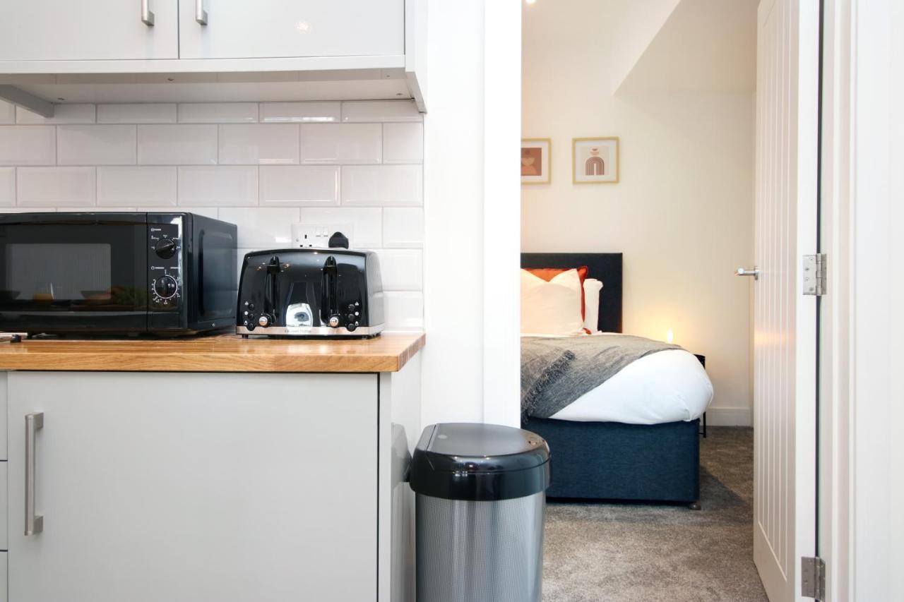 No 49 City Apartments, Perfect For Business And Leisure Stays, 10 Min Drive Into City Centre, Easy Access To Local Transport, 1Br And 2Br Available, Free Parking Cardiff Exteriör bild