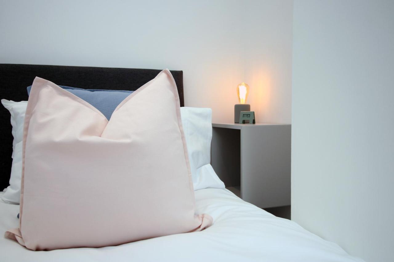 No 49 City Apartments, Perfect For Business And Leisure Stays, 10 Min Drive Into City Centre, Easy Access To Local Transport, 1Br And 2Br Available, Free Parking Cardiff Exteriör bild