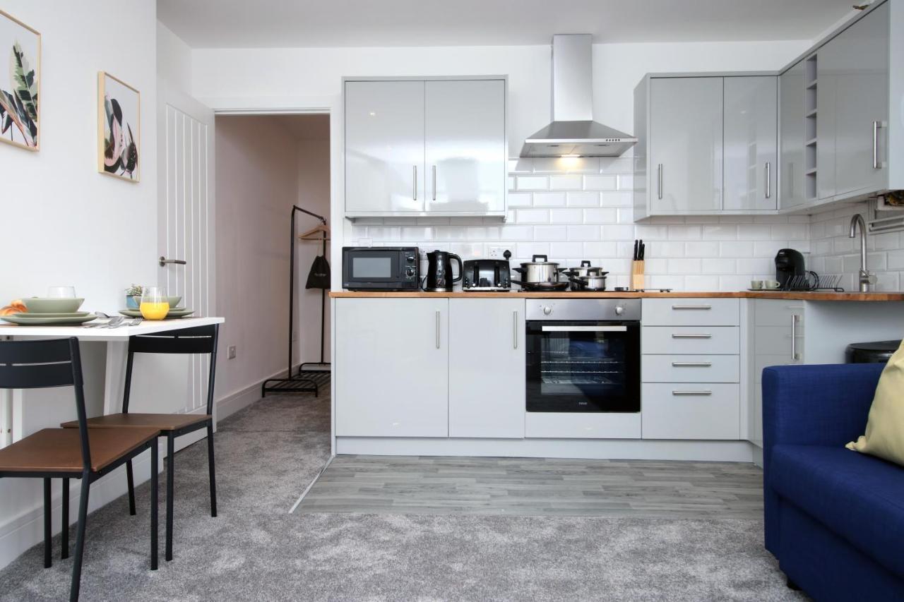 No 49 City Apartments, Perfect For Business And Leisure Stays, 10 Min Drive Into City Centre, Easy Access To Local Transport, 1Br And 2Br Available, Free Parking Cardiff Exteriör bild