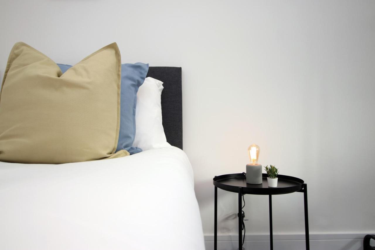 No 49 City Apartments, Perfect For Business And Leisure Stays, 10 Min Drive Into City Centre, Easy Access To Local Transport, 1Br And 2Br Available, Free Parking Cardiff Exteriör bild